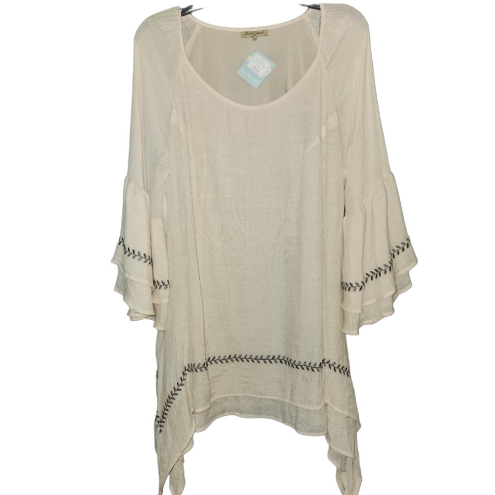 NWT Oh Gussie! Cream Ruffled Embroidered  Asymmetrical Tunic size Large